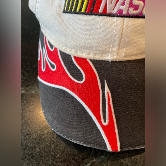 NASCAR Cap Excellent Condition - Picture 3 of 7